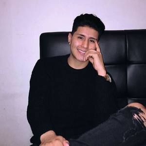 Meet your Posher, Daniel